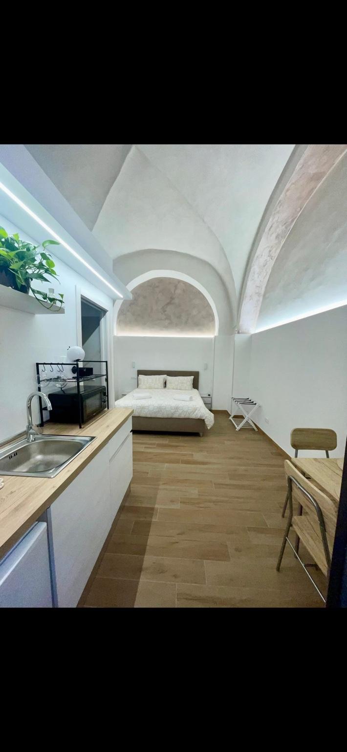 1940 Room 1